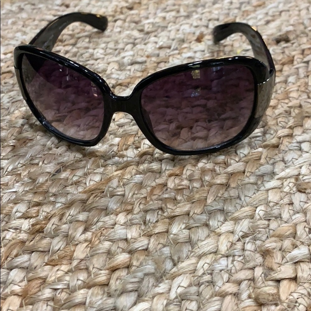Tommy Hilfiger sunglasses